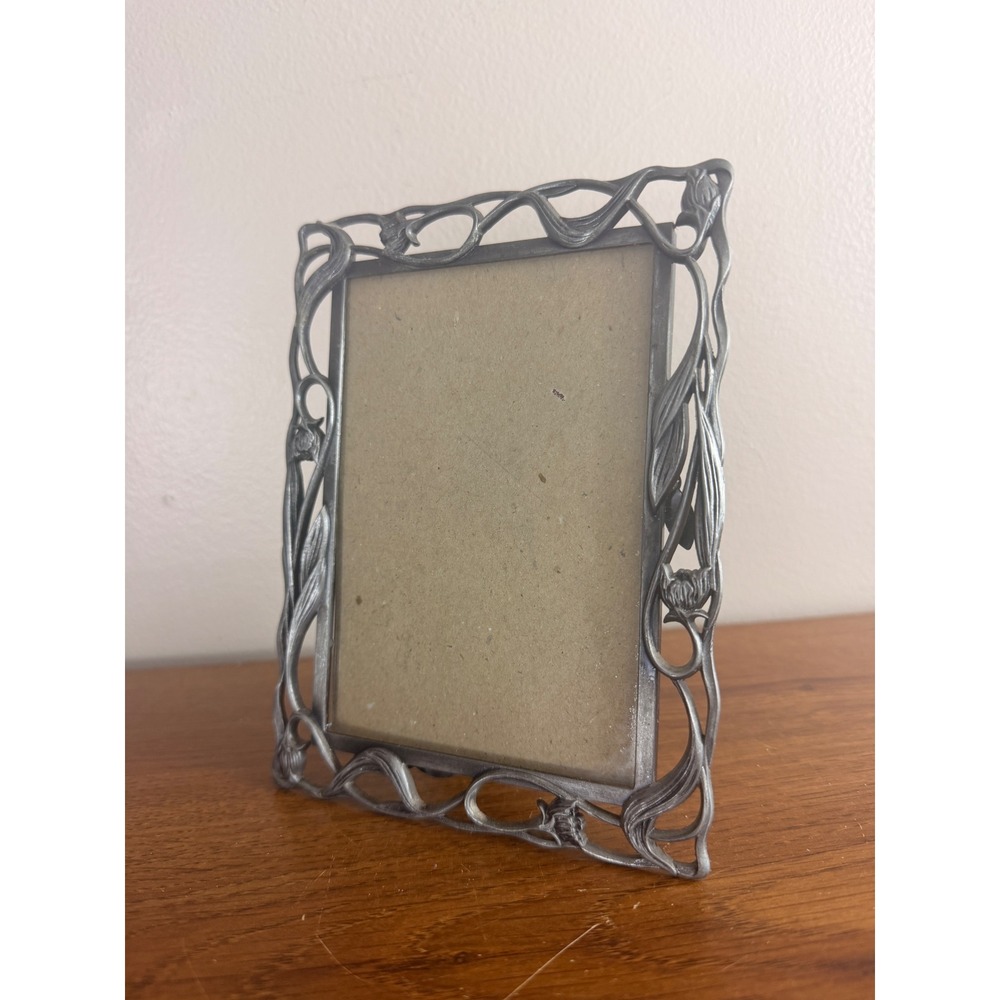Vintage Art Nouveau Silver Tone Metal Picture Frame 4x6 Floral Tulip Vine